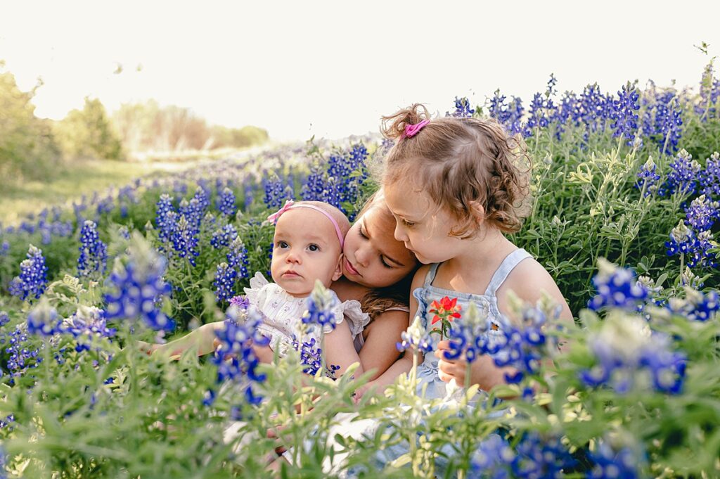 what to wear to a bluebonnet family session by Cypress, TX family photographer Mel B Photo