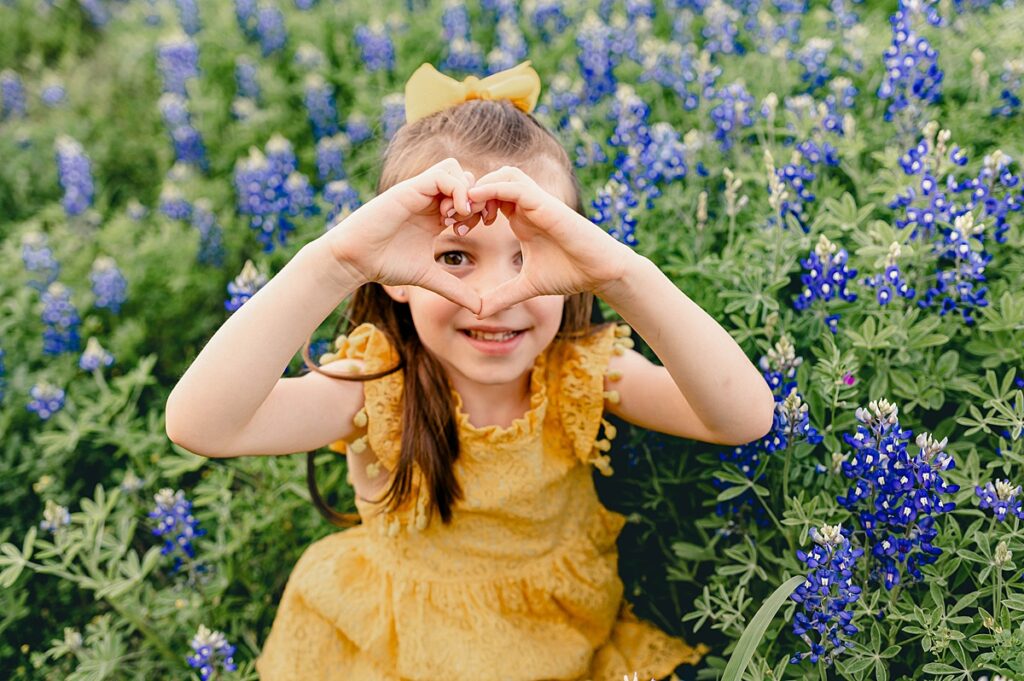 Texas Bluebonnet family session wardrobe inspiration