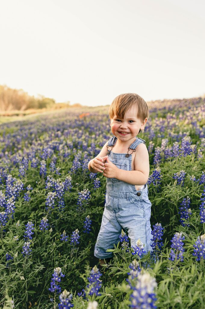 Cypress, TX bluebonnet session toddler outfit inspiration